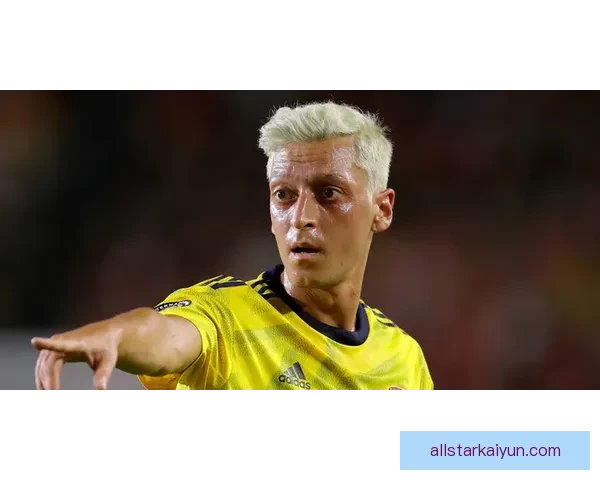 英超乌奈·埃梅里状态回暖，球队表现稳定值得关注。